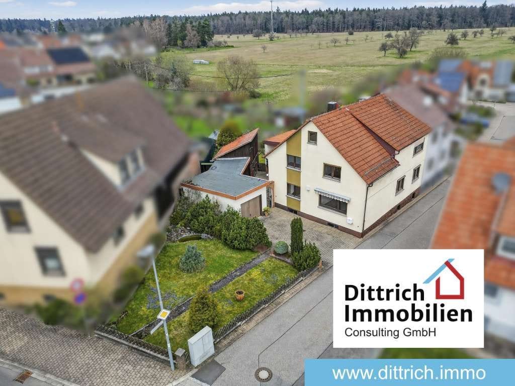 Immobilie in Neuhausen - 1-2 Familienhaus mit Garage und Nebenräumen in Schellbronn (Neuhausen) - Bild 0