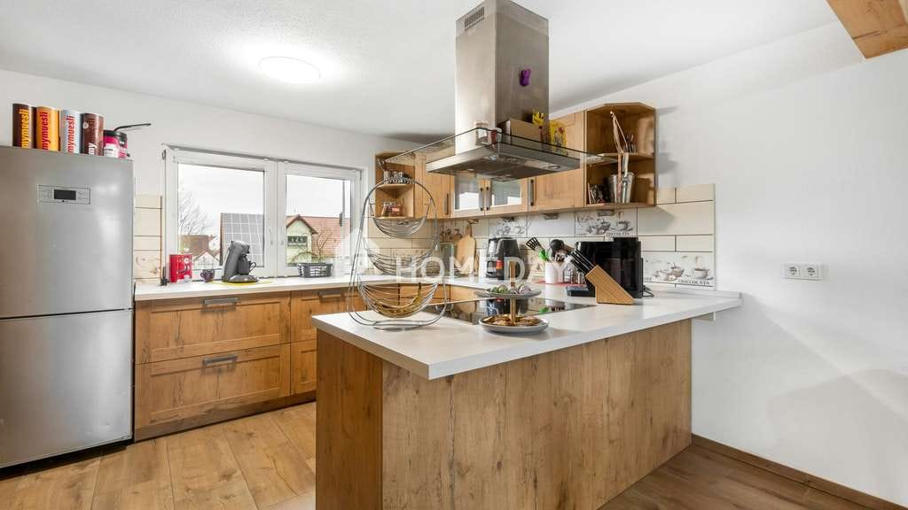 Immobilie in Weißenhorn - Großzügige 3-Zimmer-Wohnung mit zwei Balkonen und Kamin - Bild 1