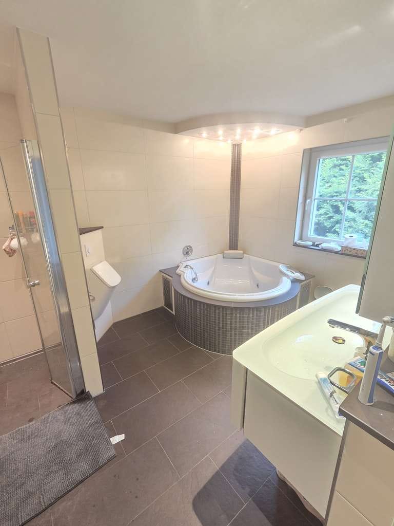 Immobilie in Bundenbach - Luxuriöse großzügige Villa mit unverbaubarem Panoramablick, exklusiver Luxusausstattung und 3 Garage - Bild 4
