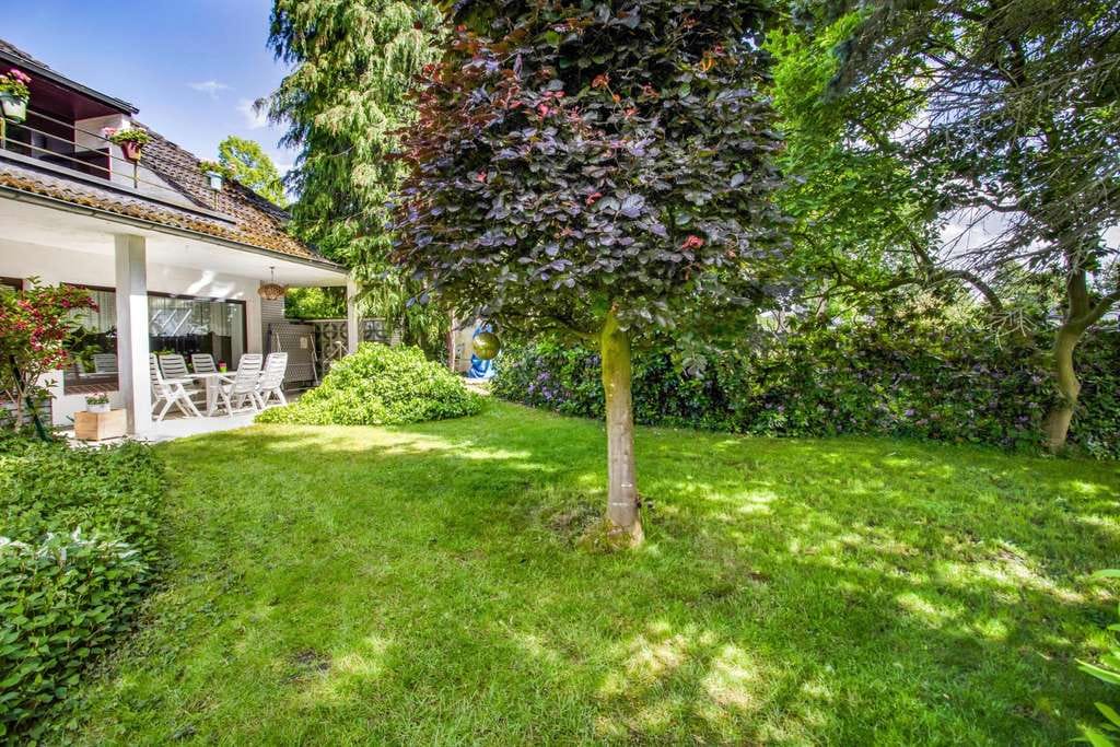 Immobilie in Schiffdorf - Großzügiges Einfamilienhaus mit Garage in begehrter Wohnlage von Schiffdorf-Friedheim - Bild 4
