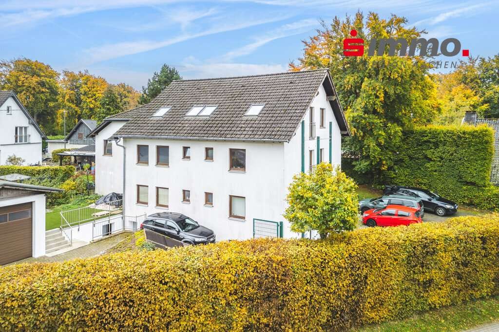 Immobilie in Monschau - Höfen!
Modernes Mehrfamilienhaus mit flexiblen Nutzungsmöglichkeiten und großer Garage - Bild 0