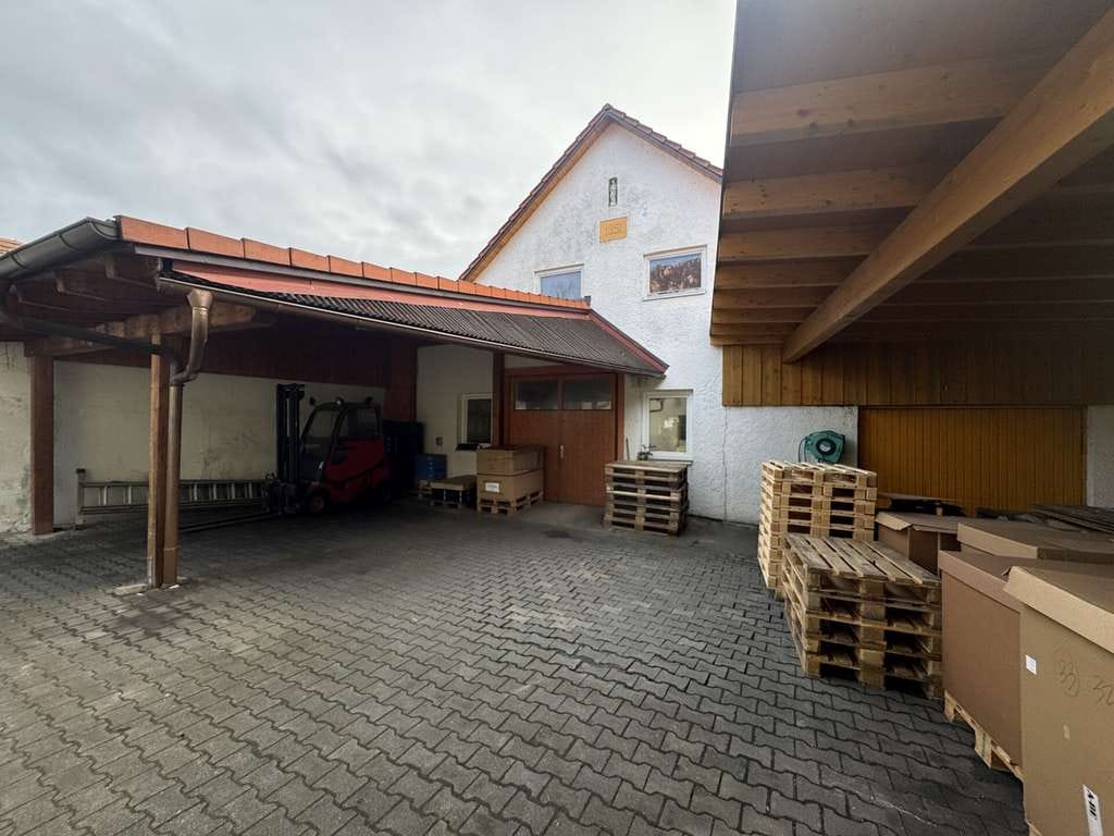 Immobilie in Postau - Vielseitiges ZFH in Postau mit Gewerbefläche – ideal für Handwerk, Familie & Zukunftspläne - Bild 1