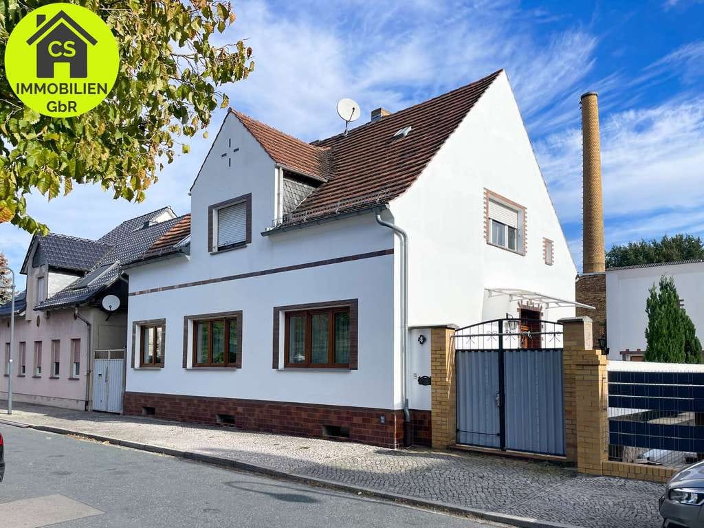 Immobilie in Finsterwalde - Großes Einfamilienhaus mit Garten und Terrasse im Zentrum von Finsterwalde - Bild 0