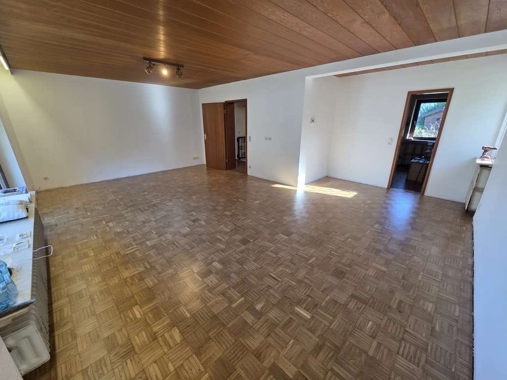 Immobilie in Remchingen - Mehrgenerationenhaus in Remchingen-Nöttingen in Sackgasse - Bild 3