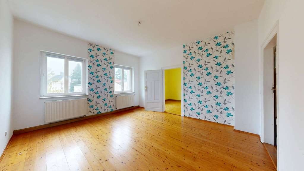 Immobilie in Groitzsch - Freistehendes Mehrfamilienhaus mit 2 Wohneinheiten | Garten | Außenbar und Stellplätzen - Bild 3