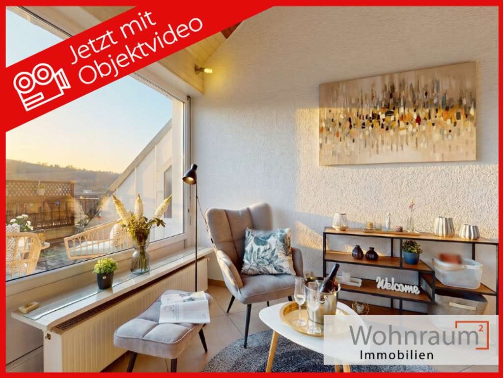 Immobilie in Remshalden - Wo Raum zum Wohngefühl wird – Maisonette mit Galerie, Kamin und Weitblick in Remshalden-Hebsack - Bild 0