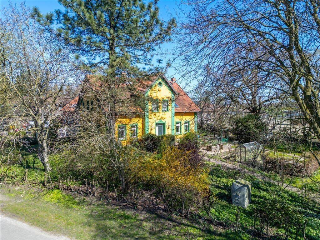 Immobilie in Bassum - Vielseitige Immobilie mit 2 abgeschlossenen Wohnungen für die ganze Familie -- tolle Lage in ländlicher Umgebung! - Bild 2