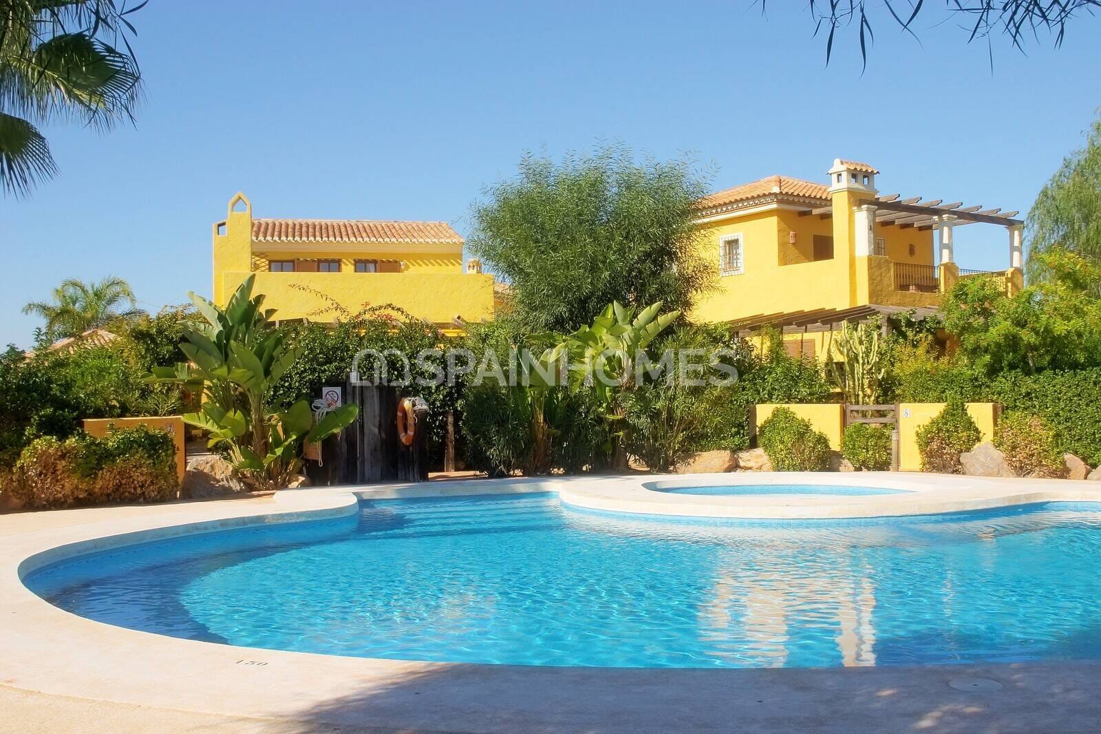 Immobilie in Langenleuba-Niederhain - Ultra-luxus Villen im mediterranen Stil mit Pool in Almeria - Bild 4