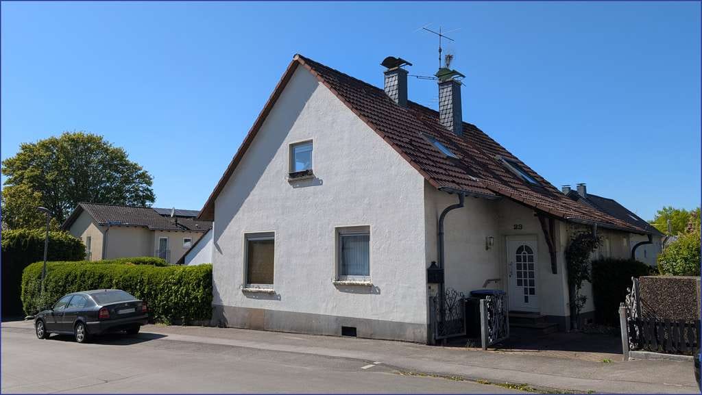 Immobilie in Hattingen - Zwei Häuser, viele Möglichkeiten: Außergewöhnliches Wohnensemble in Hattingen Winz-Baak! - Bild 2