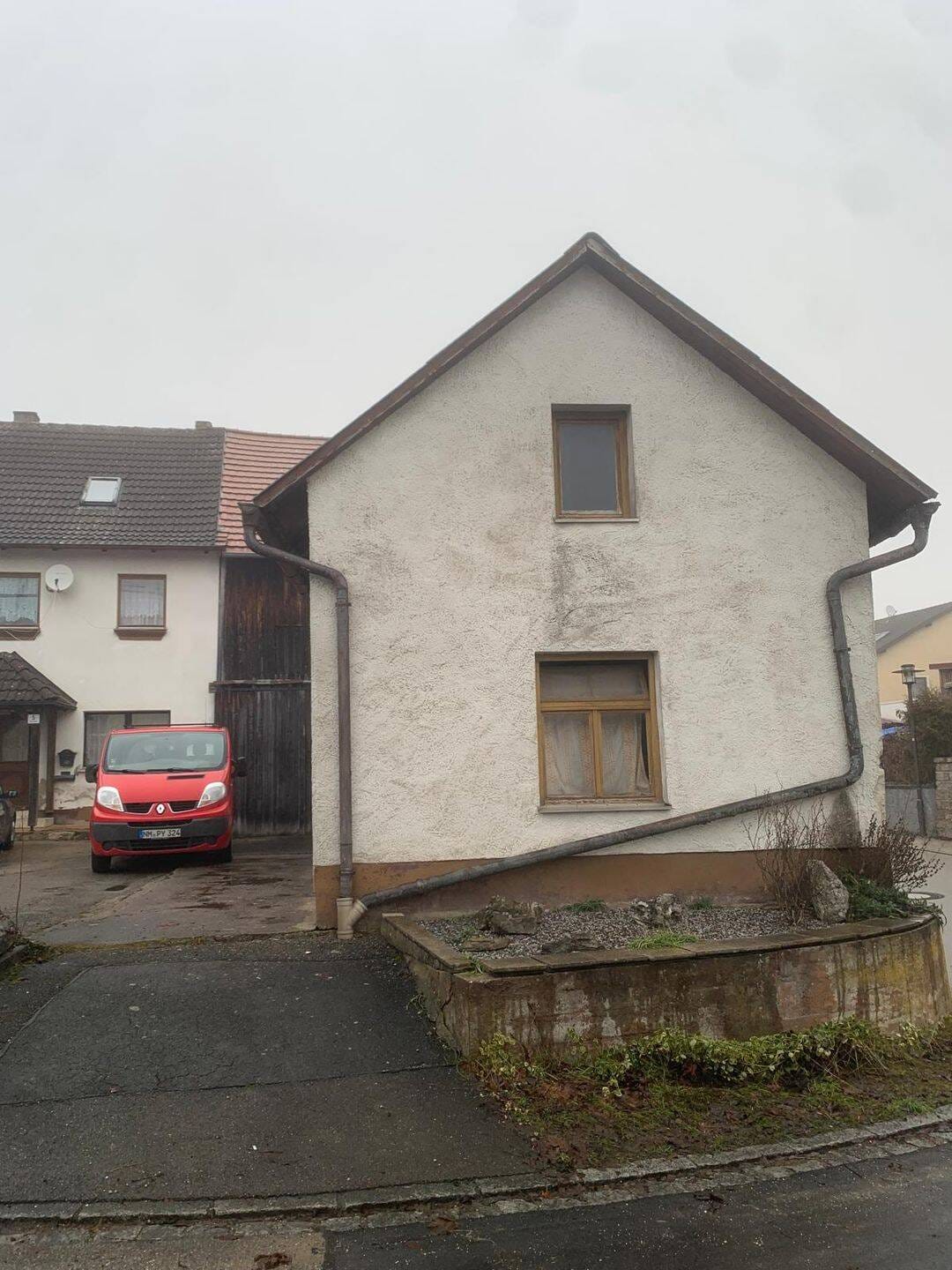 Immobilie in Beratzhausen - Großzügige Bauernscheune mit Nebengebäuden und Garagen  - Bild 3