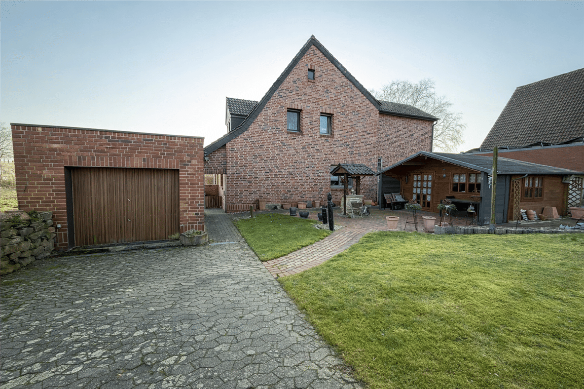 Immobilie in Hörstel - Einfamilienhaus mit großem Grundstück, zwei Garagen und vielseitigem Platzangebot in Hörstel-Riesenbeck - Bild 3