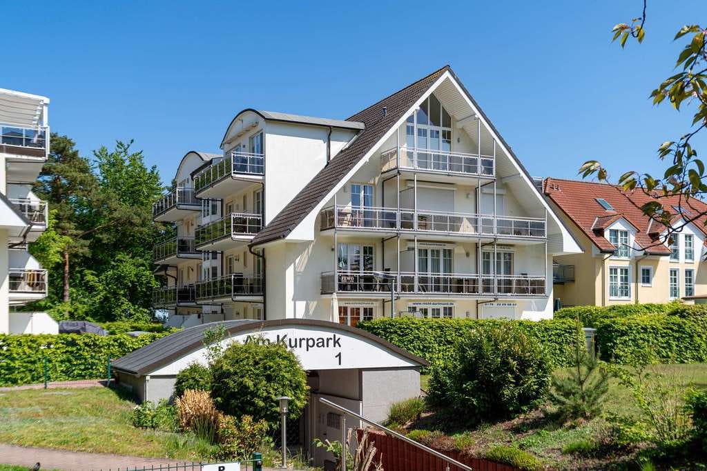 Immobilie in Baabe - Traumhafte Eigentumswohnung mit zwei Balkonen in Strandnähe im Ostseebad Baabe auf der Insel Rügen - Bild 2
