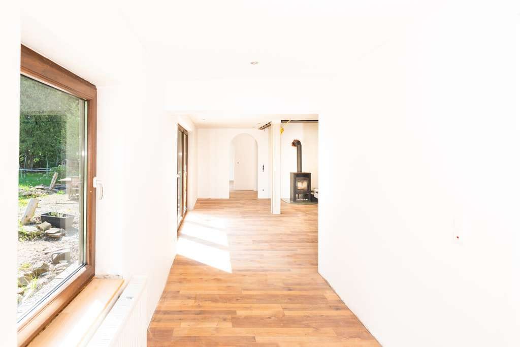 Immobilie in Berzhahn - Wohnhaus mit ELW und großem Grundstück - Bild 2