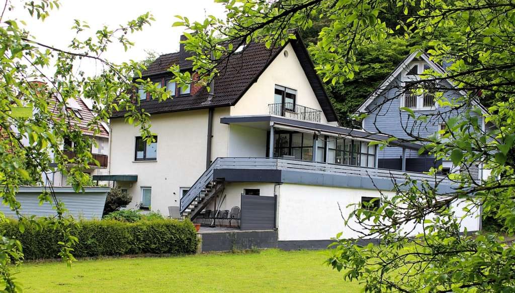 Immobilie in Ringgau - 2 Häuser freistehend Ortsrandlage - Bild 2