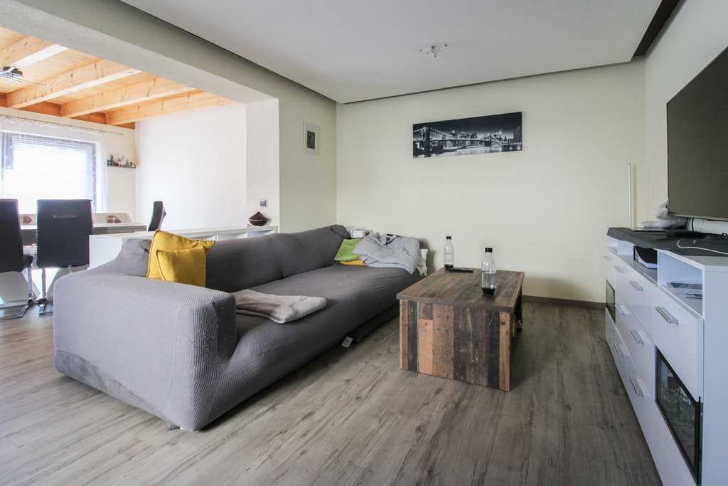 Immobilie in Bitz - Einziehen und Wohlfühlen - Doppelhaushälfte mit großer Terrasse ; Garage und 4 Außenstellplätze - Bild 3