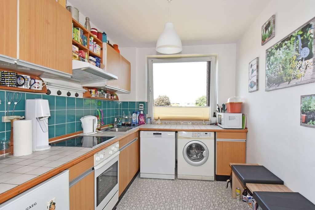 Immobilie in Oststeinbek - Weitblick inklusive: renovierungsbedürftige 3-Zimmer-Wohnung mit Balkon in gepflegter Wohnanlage - Bild 3