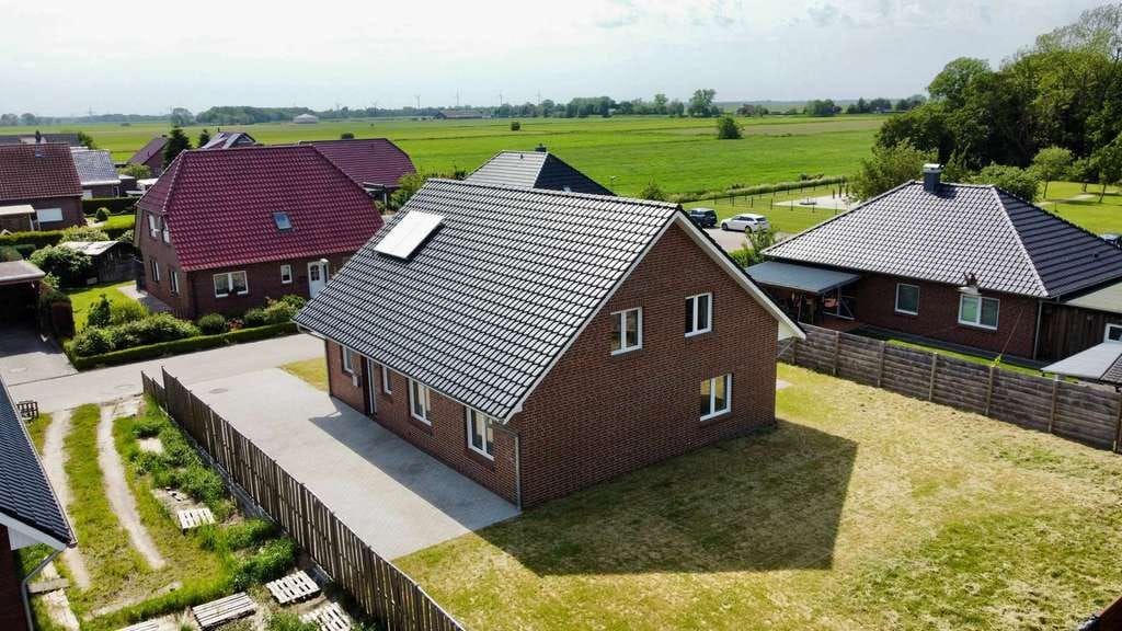 Immobilie in Jade - Modernes Einfamilienhaus in ruhiger Lage von Jade-Schwei - Bild 2