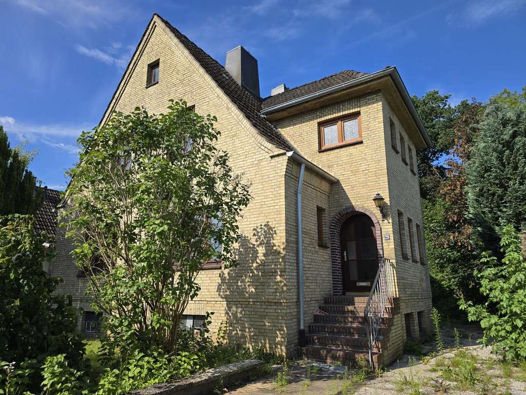 Immobilie in Nortorf - Älteres Einfamilienhaus mit besonderem Charme – Ihr Familienprojekt in ruhiger Lage - Bild 2