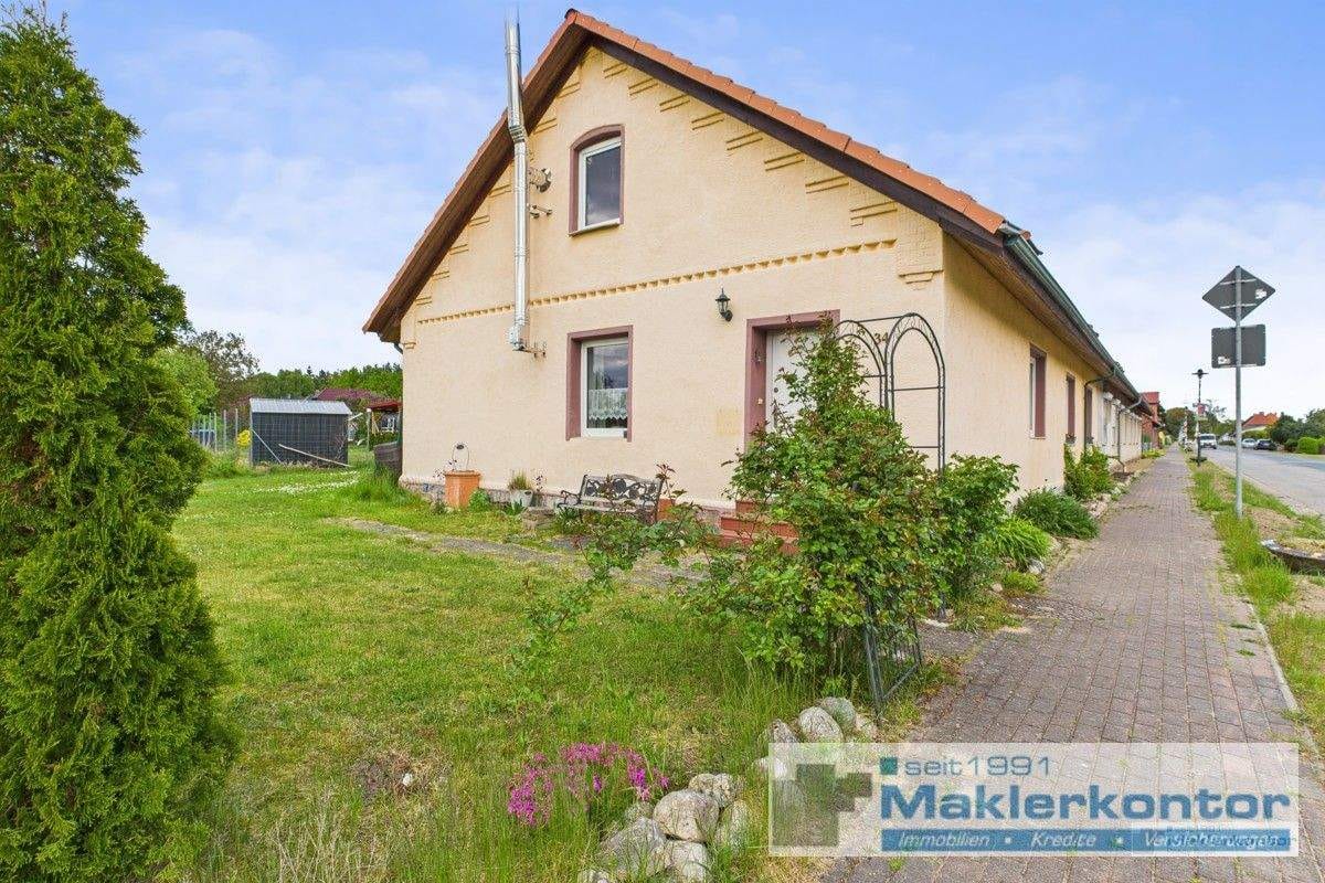 Immobilie in Fünfseen - Attraktives Reihenendhaus in beliebter mecklenburgischen Urlaubsregion Nähe Badesee - Bild 0