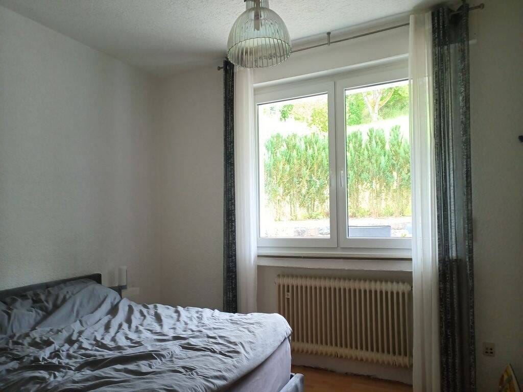Immobilie in Hallenberg - Modernisiertes 5-Zimmer-Einfamilienhaus, voll unterkellert mit Garage und Balkon in ruhiger Wohnlage - Bild 3