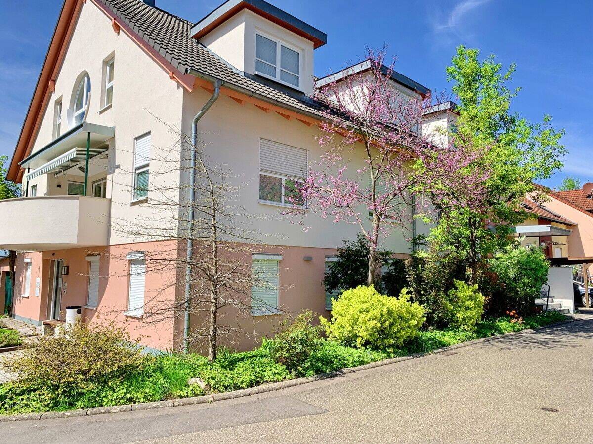 Immobilie in Ottersweier - Luxuriöses Wohnhaus mit vermieteter Hausarztpraxis - Bild 1