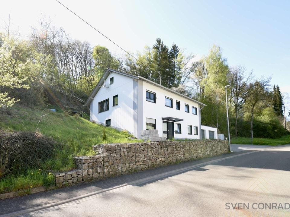 Immobilie in Rinzenberg - Saniertes Familienglück in idyllischer Wohnlage - Modern und ruhig! - Bild 0
