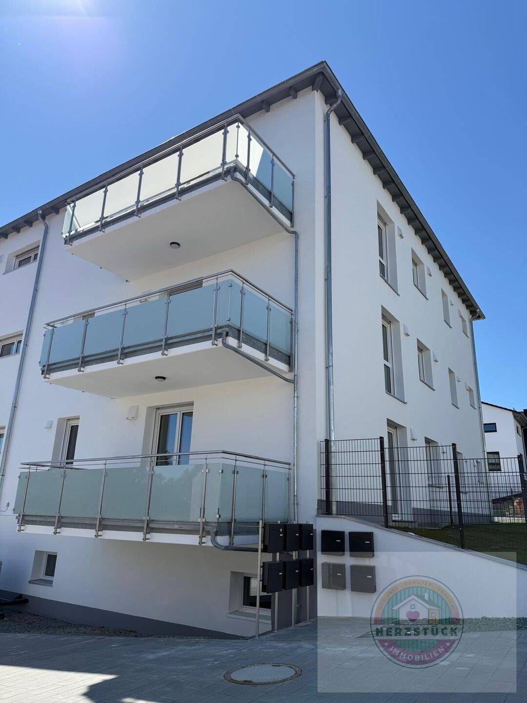 Immobilie in Windischeschenbach - PROVISIONSFREI! Bezugsfertige 2-Zimmer-Neubauwohnung (QNG) mit Terrasse, Aufzug & moderner Energietechnik - Bild 4