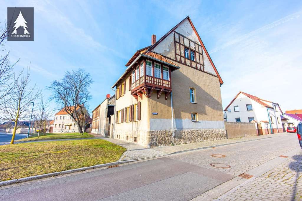 Immobilie in Seeland - Repräsentatives Wohnhaus mit historischem Flair und mit großzügigem Raumangebot - Bild 1