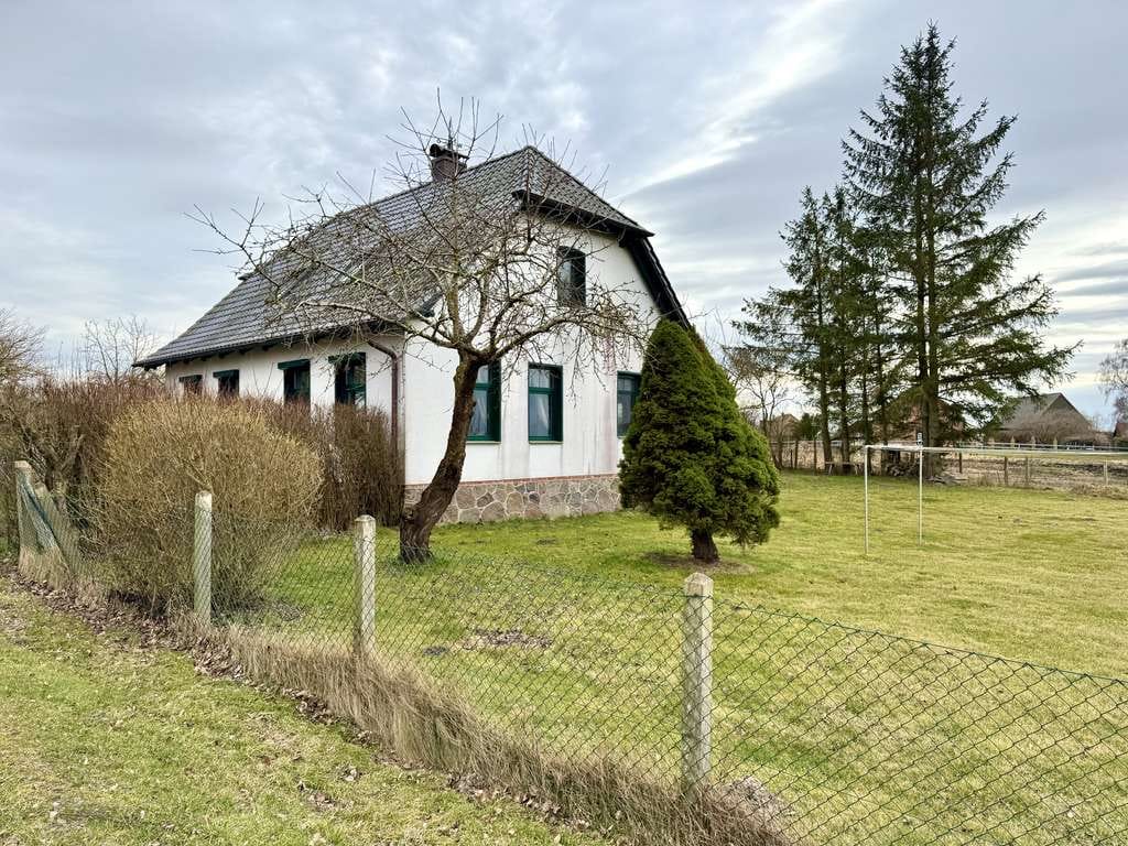 Immobilie in Warrenzin - Familiendomiziel oder Wochenendhaus für Jäger - Bild 1