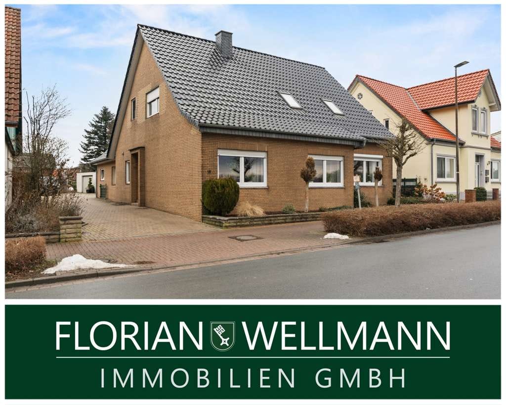 Immobilie in Bassum - Bassum | Stilvoll saniertes Wohnhaus mit Charakter und Kamin. Viel Platz zum Ankommen und Wohlfühlen - Bild 1