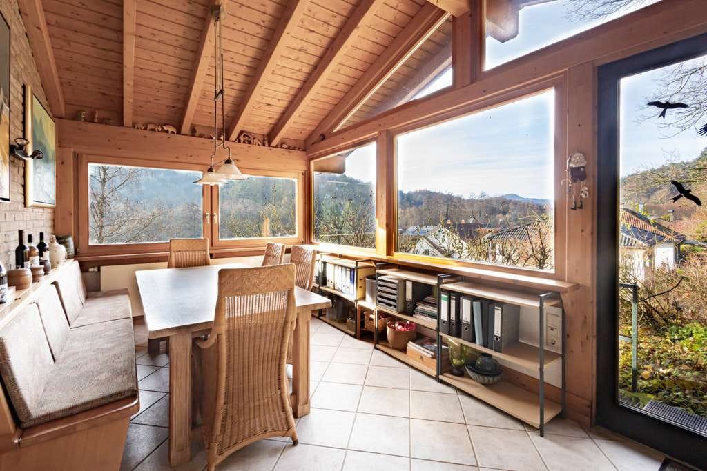 Immobilie in Münchweiler am Klingbach - Energetisch aufgewertetes Haus am Waldrand-Südhanglage - Bild 3