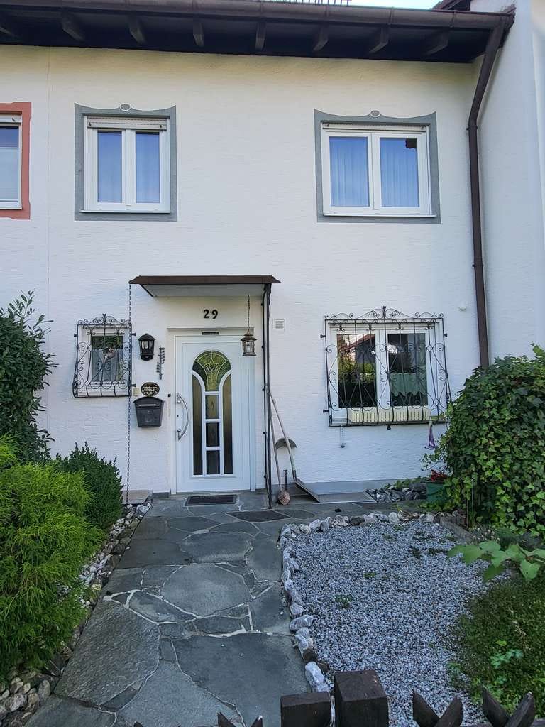 Immobilie in Dietmannsried - Reihenmittelhaus mit Garten, Balkon & Ausbaupotenzial – ruhig gelegen in Probstried (Dietmannsried) - Bild 2