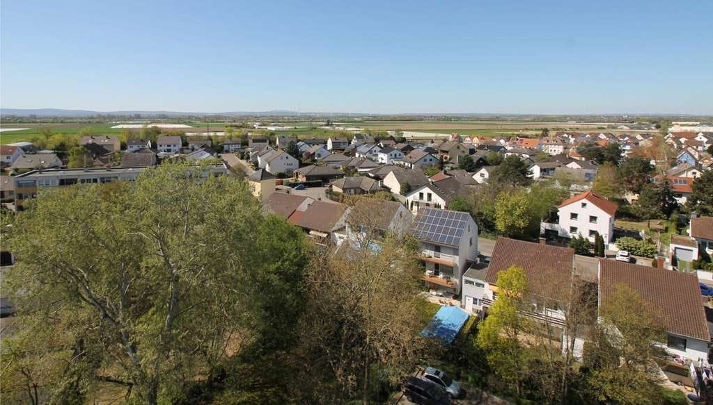 Immobilie in Bobenheim-Roxheim - ++gut geschnittene Wohnung mit Garage und herrlichem Blick in Richtung Pfälzer Wald++ - Bild 0