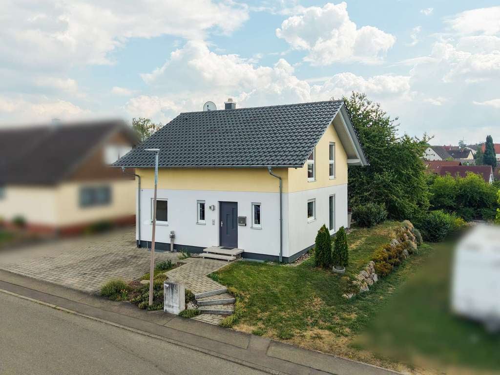 Immobilie in Neustetten - Gepflegtes Einfamilienhaus in Neustetten-Wolfenhausen - Bild 0