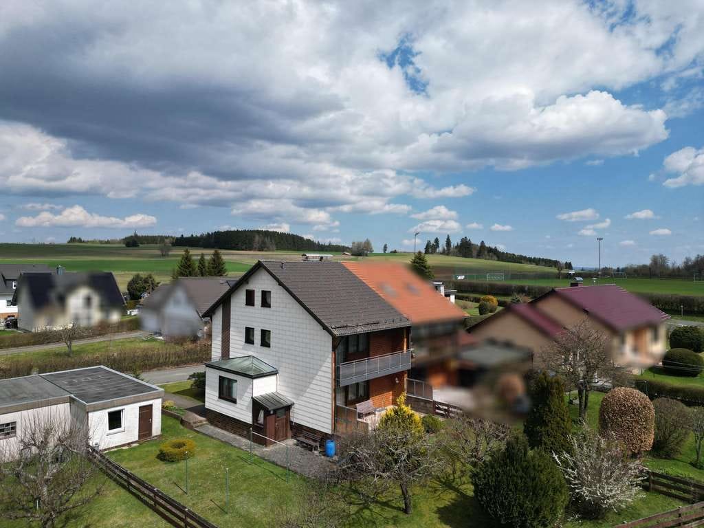Immobilie in Geroldsgrün - Haus mit Substanz – und Platz für Ihre Ideen - Bild 1