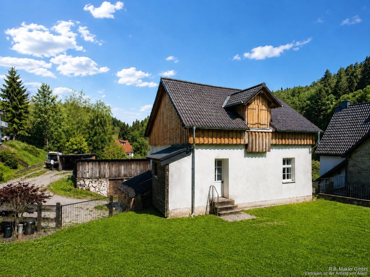 Immobilie in Herscheid - R.B. Makler: Naturidylle mit eigenem Teich und historischem Charme in Herscheid! - Bild 2