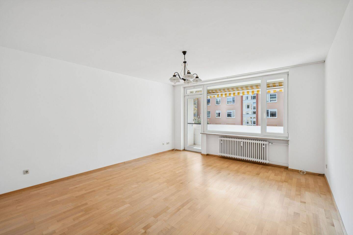 Immobilie in Unterföhring - Ruhiges und naturnahes Wohnen in Unterföhring:  Sehr gut geschnittene 3-Zimmer-Wohnung mit Süd-Balkon - Bild 4