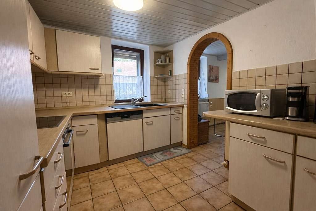 Immobilie in Offstein - Einfamilienhaus in Offstein – Ideal für Familie, WG oder Monteurvermietung - Bild 3