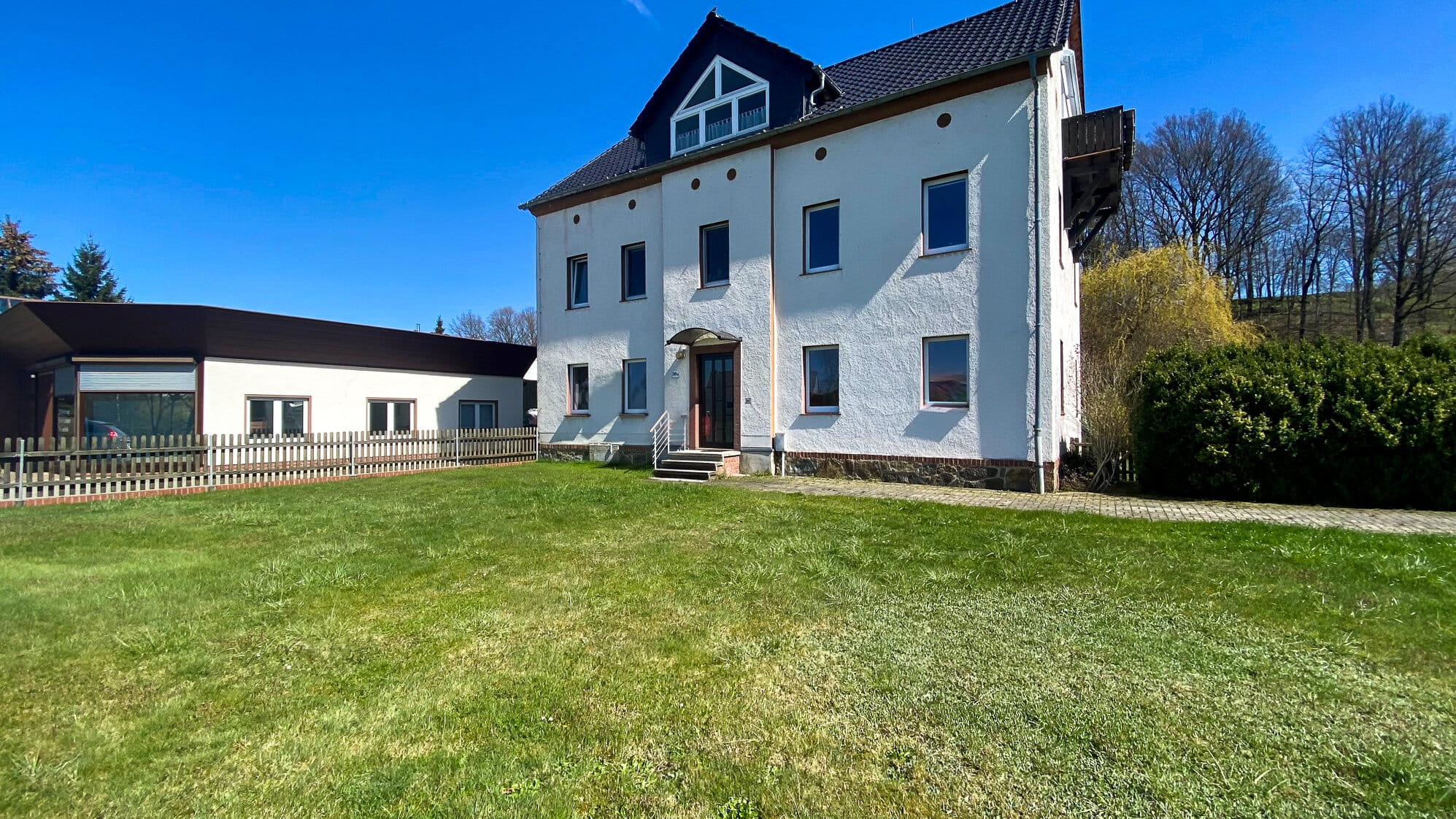 Immobilie in Schönau-Berzdorf auf dem Eigen - Idyllisches Mehrfamilienhaus in der Nähe des Berzdorfer Sees! - Bild 0