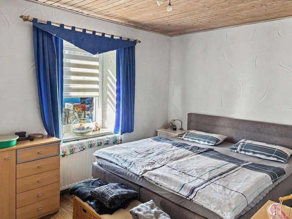 Immobilie in Weißenstadt - Gepflegtes 3-Fam.-Haus in beliebter Wohnlage mit schönem Garten in Weißenstadt - zeitnah bezugsfrei - Bild 4