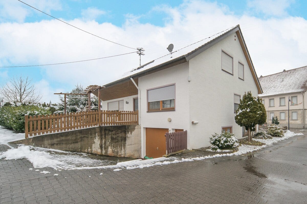 Immobilie in Unlingen - Sonniges Einfamilienhaus sucht neue Besitzer - sonnig, idyllisch, oberschwäbisch, praktisch, gut - Bild 1