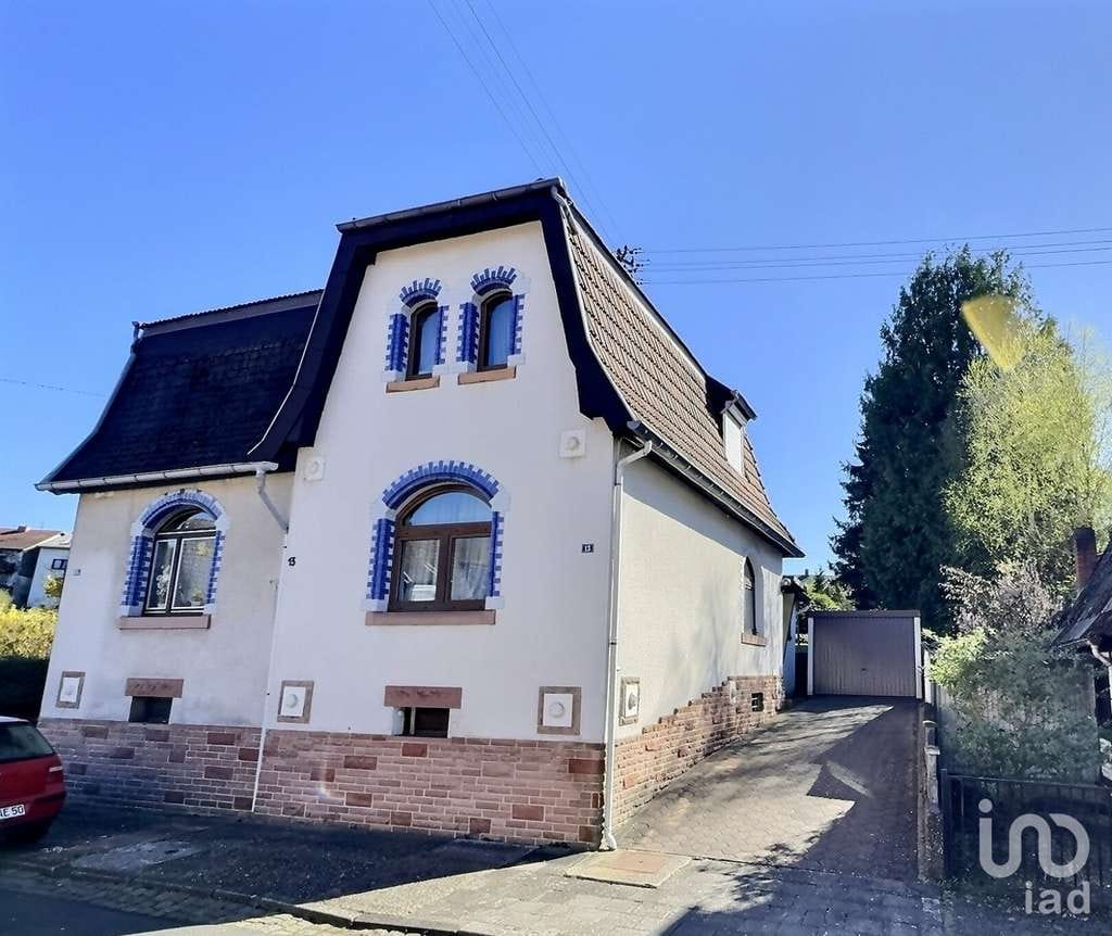 Immobilie in Friedrichsthal - Friedrichsthal - Kompakte Doppelhaushälfte mit Garten - Bild 0