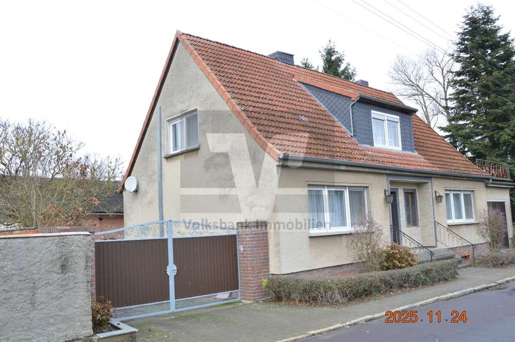 Immobilie in Diesdorf - +++ Charmantes Einfamilienhaus mit Nebengebäuden, Weide und Bachlauf – ideal für Naturliebhaber +++ - Bild 0