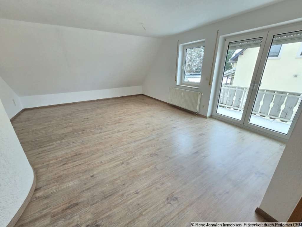 Immobilie in Burkhardtsdorf - Charmante Dachgeschosswohnung mit Balkon, Galerie und besonderem Wohngefühl - Bild 1