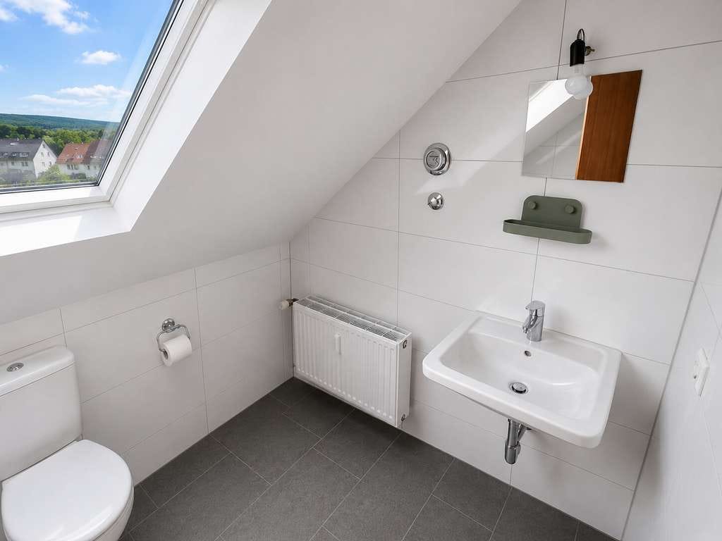 Immobilie in Reutlingen - Dachgeschosswohnung für Kapitalanleger - gut vermietet in Top-Lage von RT-Sondelfingen - Bild 3