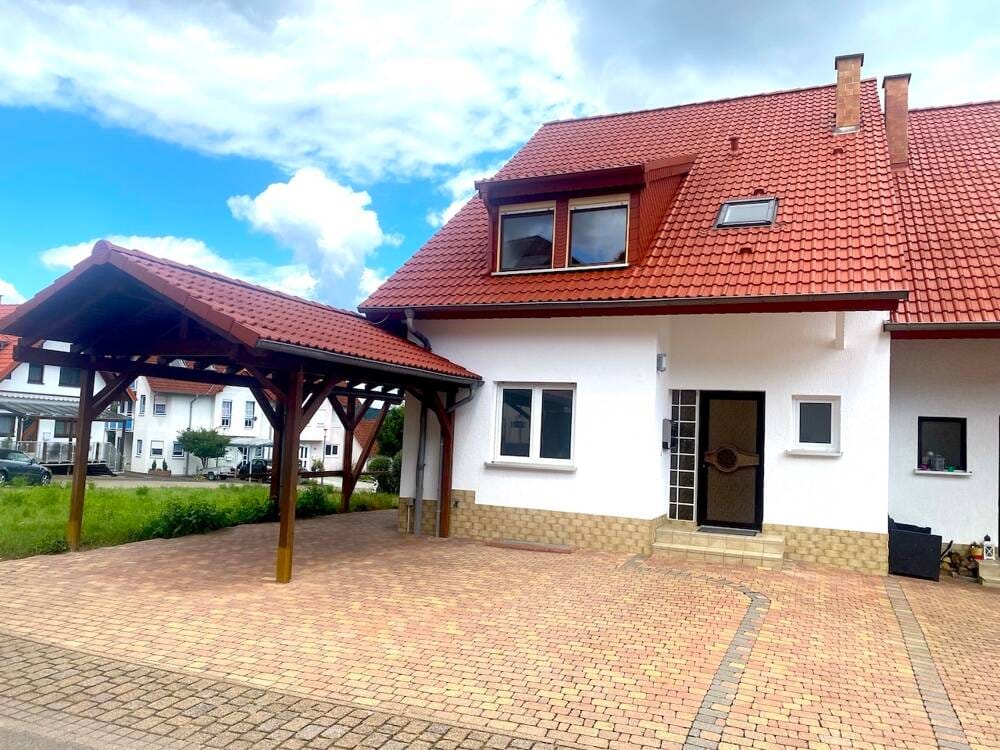 Immobilie in Neidenstein - geräumige Doppelhaushälfte mit separat zugänglicher Einliegerwohnung - Bild 0