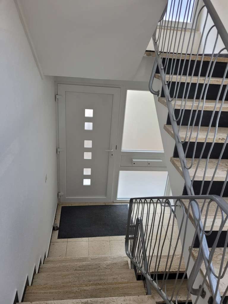 Immobilie in Hildrizhausen - Leerstehendes Mehrgenerationen 3 FH,  modernisiert mit 12 Zimmern/ PROVISIONSFREI von Privat - Bild 3