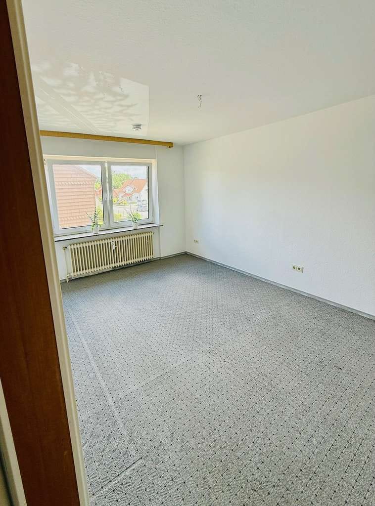 Immobilie in Schneverdingen - Provisionsfrei! Helle 3-Zi.-Wohnung mit Süd-Balkon & Stellplatz - Bild 3