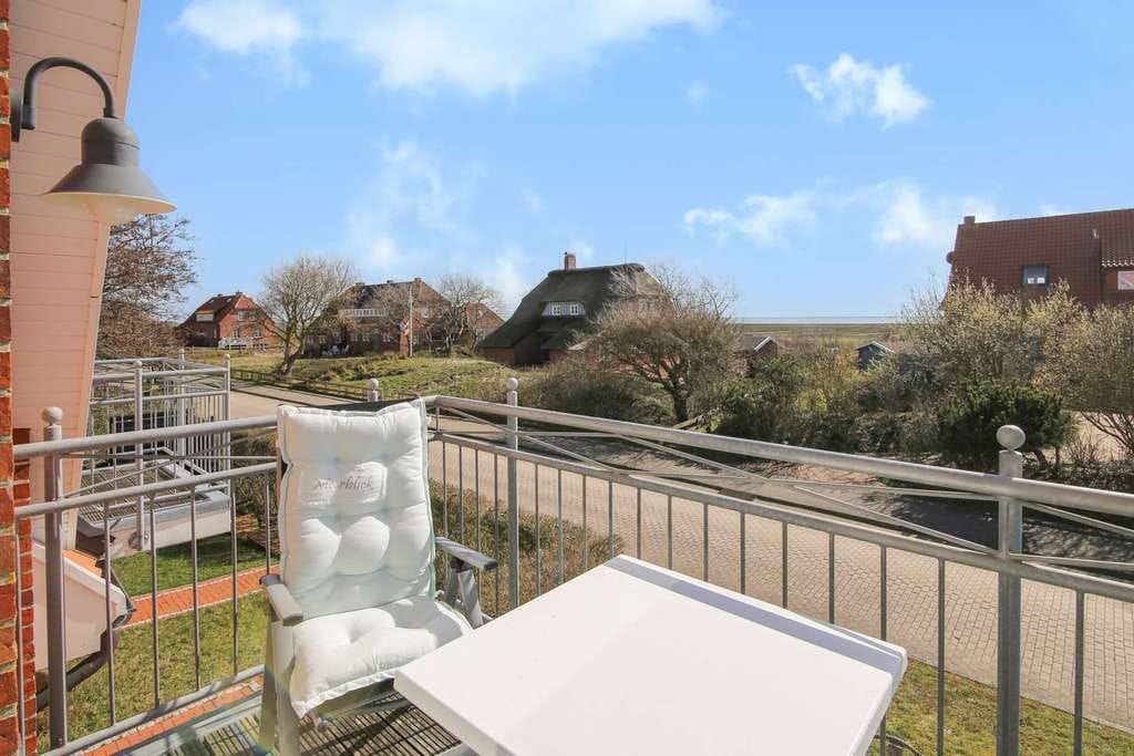 Immobilie in Juist - Ferienwohnung mit Reihenmittelhaus Charakter ca. 83 m², mit Balkon und Terrasse auf Juist - Loog - Bild 1