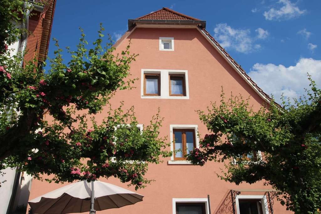 Immobilie in Epfenbach - Liebevoll ausgebautes 132m² Fachwerk: mit Ausbaureserve, Garten und Garage - Bild 0